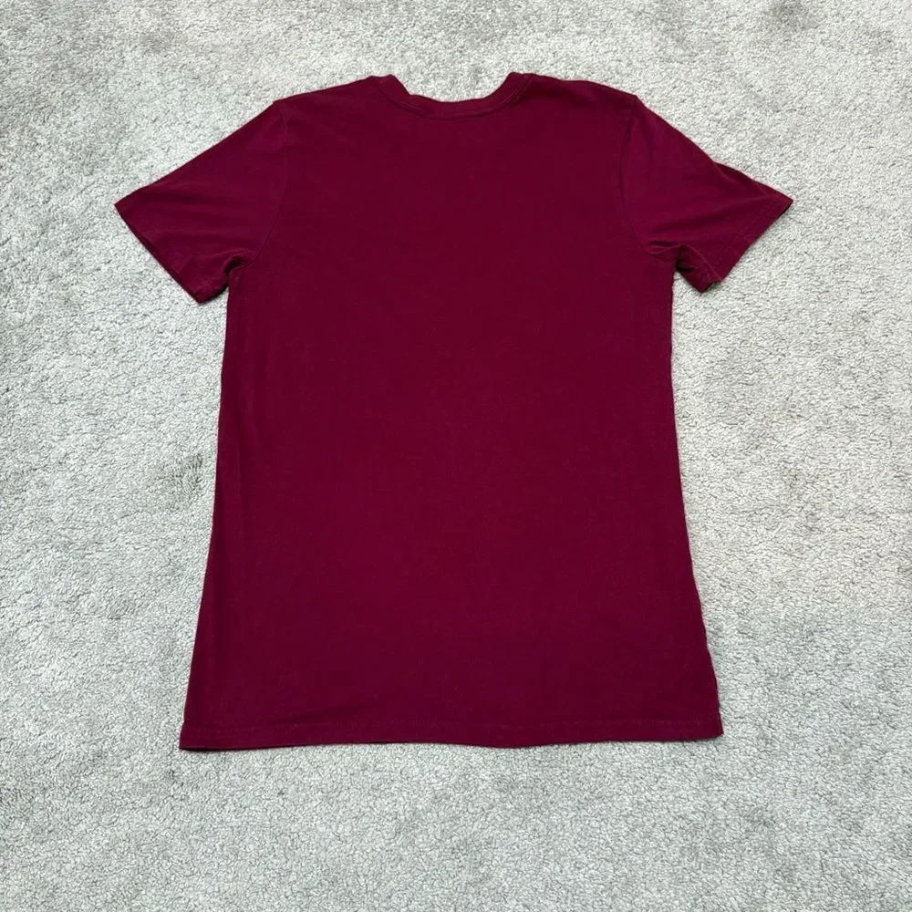 Harry Potter Hogwarts Alumni Tee Tshirt Size M Maroon Burgundy Gryffindor